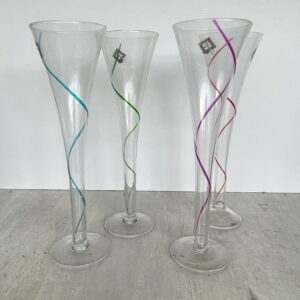 Vrolijke champagneglazen