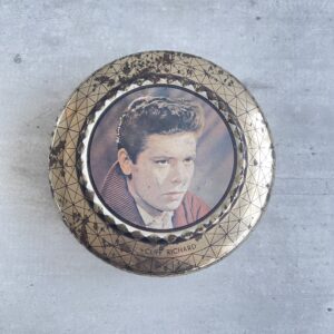 Vintage blikje Cliff Richard Kwatta
