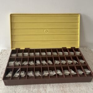 Vintage letterdoos geel