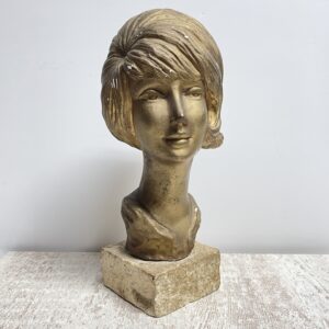 Bijzondere 50s buste