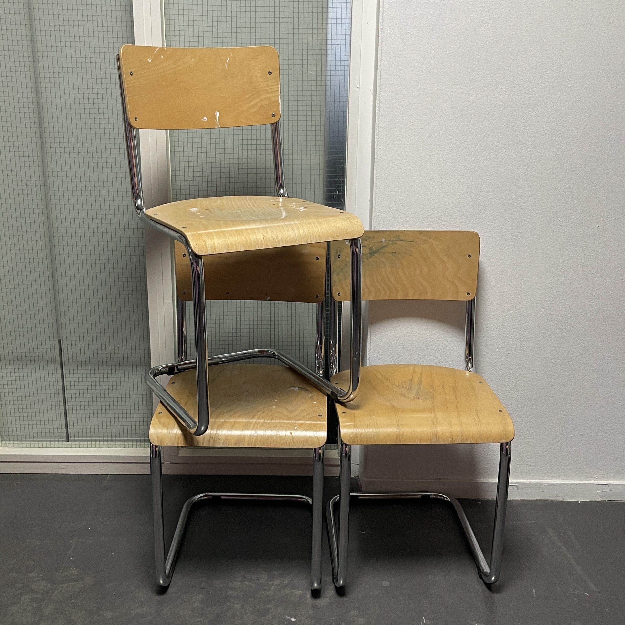 Set van drie schoolstoelen - Afbeelding 2